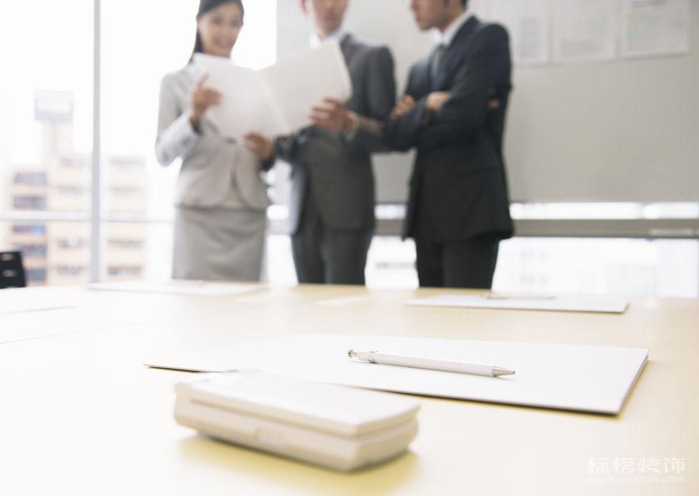 办公室装修节省空间的方案，看看91视频在线视频装饰如何做