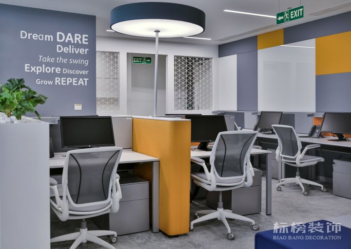 深圳办公室装修油漆刷一般几遍？