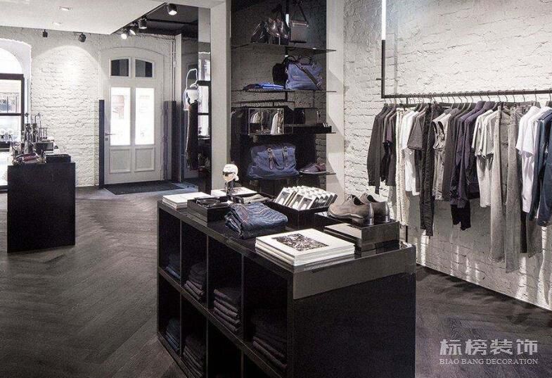 深圳服装店铺装修如何选择灯光？